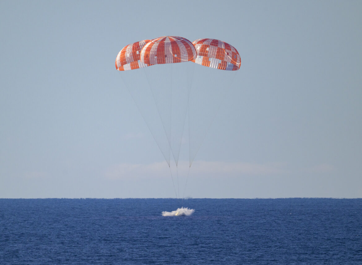 Lockheed Martin, Orion spacecraft, NASA Artemis II, splashdown, deep space exploration, Robert Lightfoot, Moon mission, heat shield, lunar surface, human spaceflight record