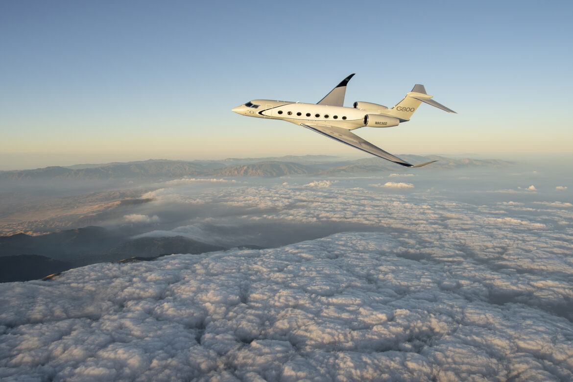 Gulfstream G800, Gulfstream 800th speed record, G800 speed record, G800 Melbourne Moline, G800 Reykjavik Savannah, Gulfstream business aviation, G800 long range flight, G800 Mach 0.85, G800 Mach 0.91, Gulfstream speed records,