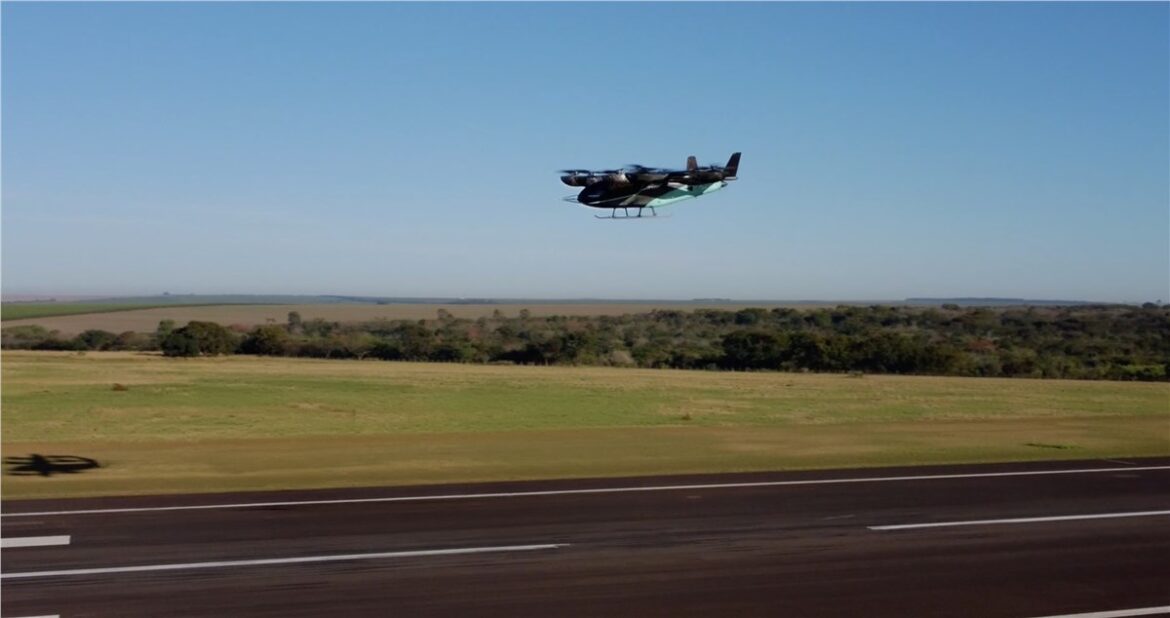 Eve Air Mobility eVTOL, Eve eVTOL transition flight, Eve Air Mobility prototype, eVTOL transition testing, wing borne flight eVTOL, electric vertical takeoff aircraft, Eve pusher propeller, eVTOL flight testing, advanced air mobility, Eve Air Mobility flight test,